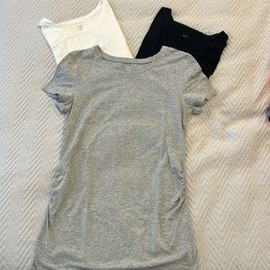 GAP MATERNITY 3x short sleeved t-shirts sz S